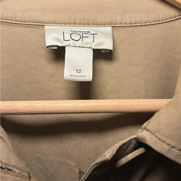 LOFT Tan Safari Style Feminine Utility Jacket with Cinched Waist Detailing 12 - Picture 2 of 6